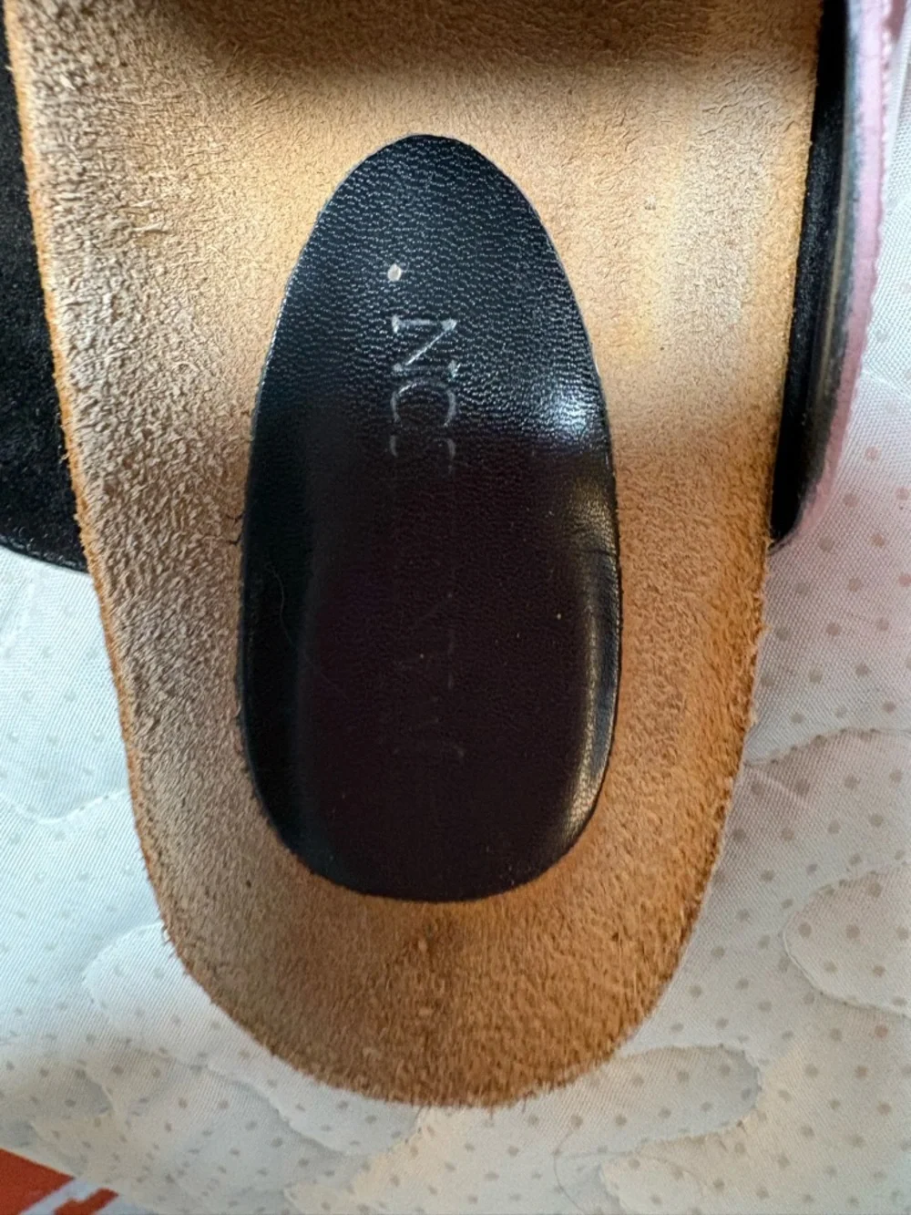 JW ANDERSON Pink Patent Slip-On Mules with Clear Acrylic Chain - Picture 12 of 16